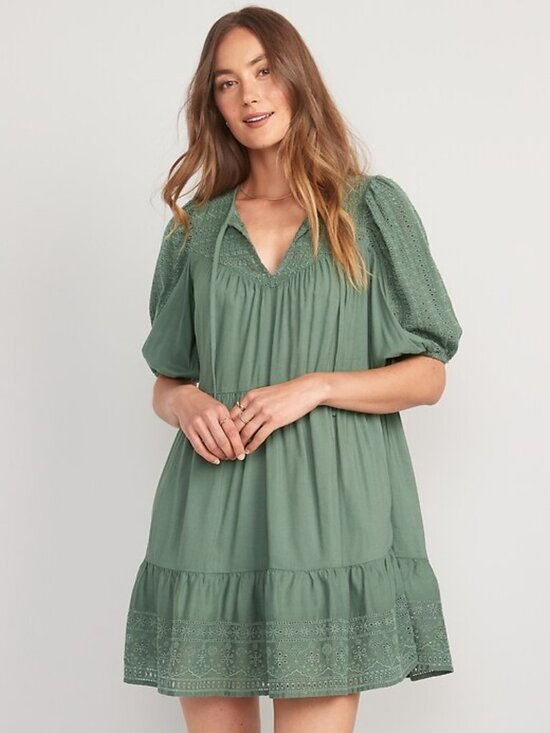Dresses & Skirts - Old Navy Puff-Sleeve Tiered Embroidered Mini Swing dress crocheted Size S